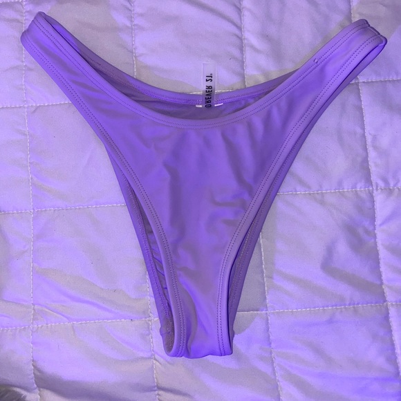 PURPLE HIGH WAISTED SWIMSUIT BOTTOMS - Picture 1 of 2